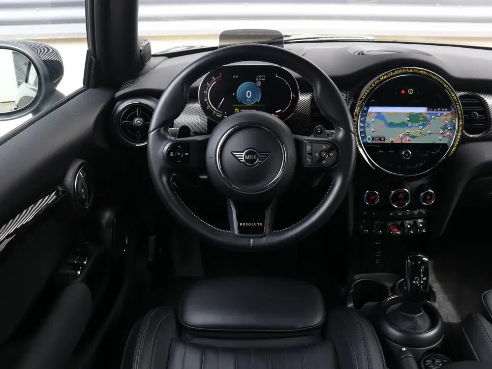 Mini Cabrio Cooper S uit 2023, foto 13