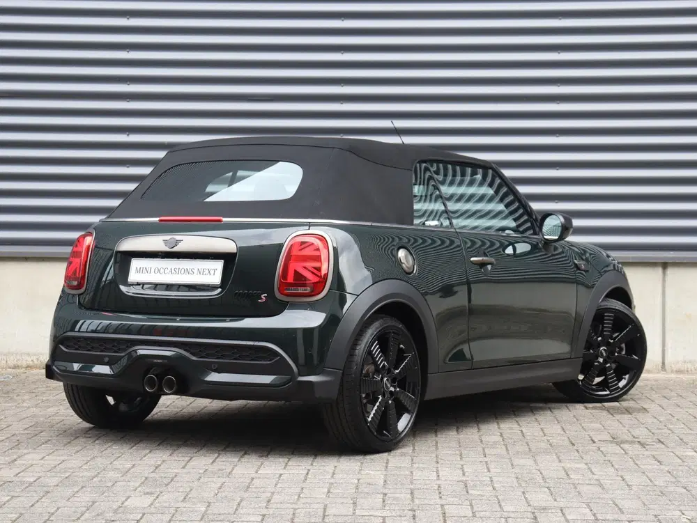 Mini Cabrio Cooper S uit 2023, foto 4