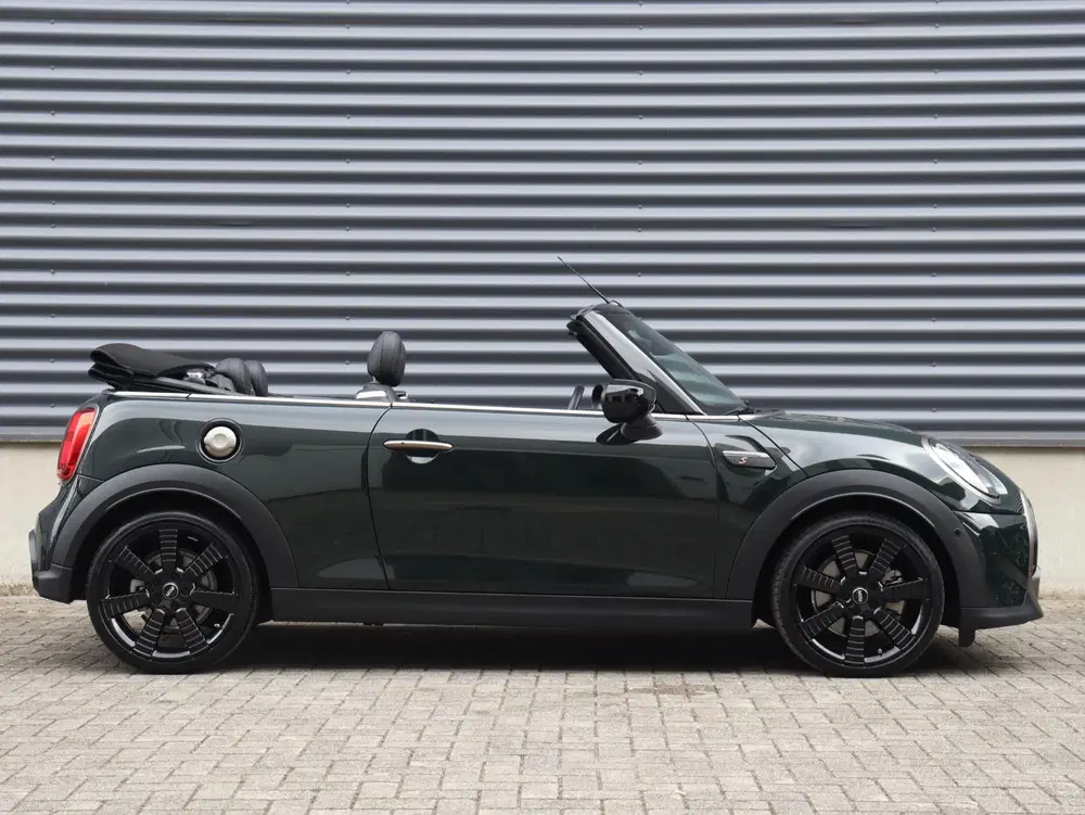 Mini Cabrio Cooper S uit 2023, foto 8