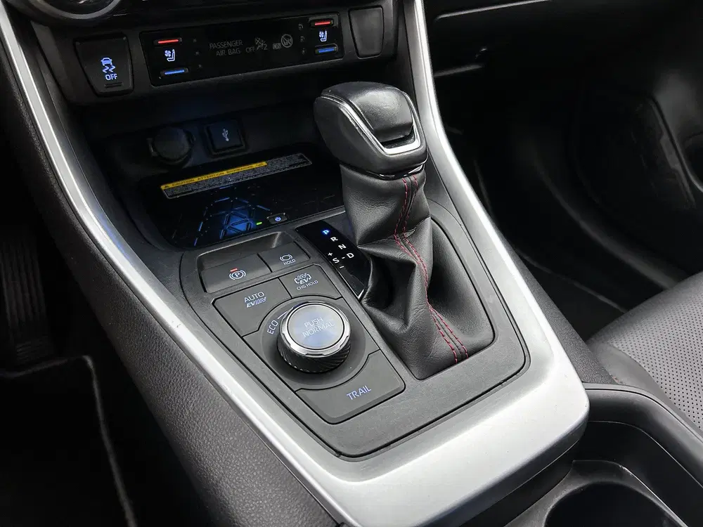 Toyota RAV 4 2.5 Plug-in Hybrid AWD Bi-Tone Plus uit 2021, foto 13