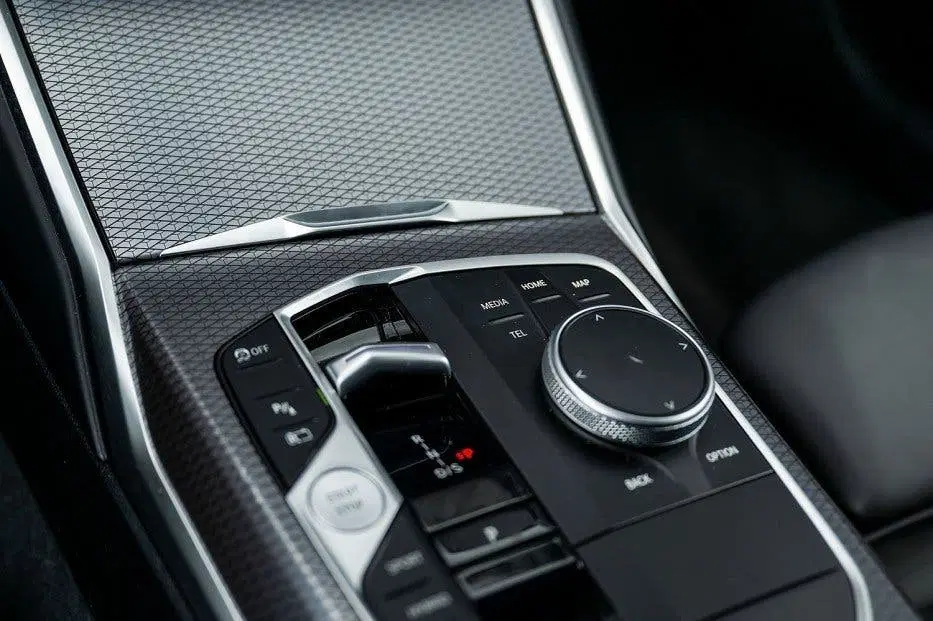 BMW 3-serie 3 Serie 330 330e Touring M Sport uit 2024, foto 15
