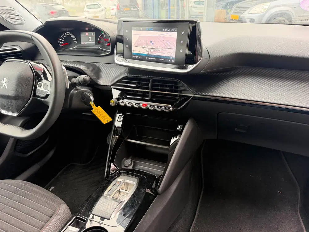Peugeot 2008 1.2 PureTech Active Pack Airco Lmv Cruise uit 2022, foto 14