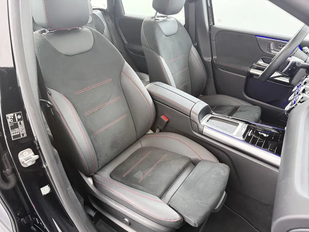 Mercedes-Benz B-Klasse Star Edition AMG Line 250 e Star Editi uit 2025, foto 10