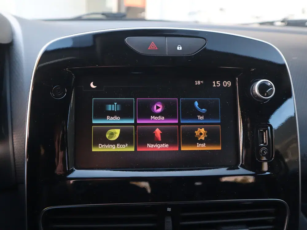 Renault Clio 0.9 TCe Limited uit 2020, foto 11