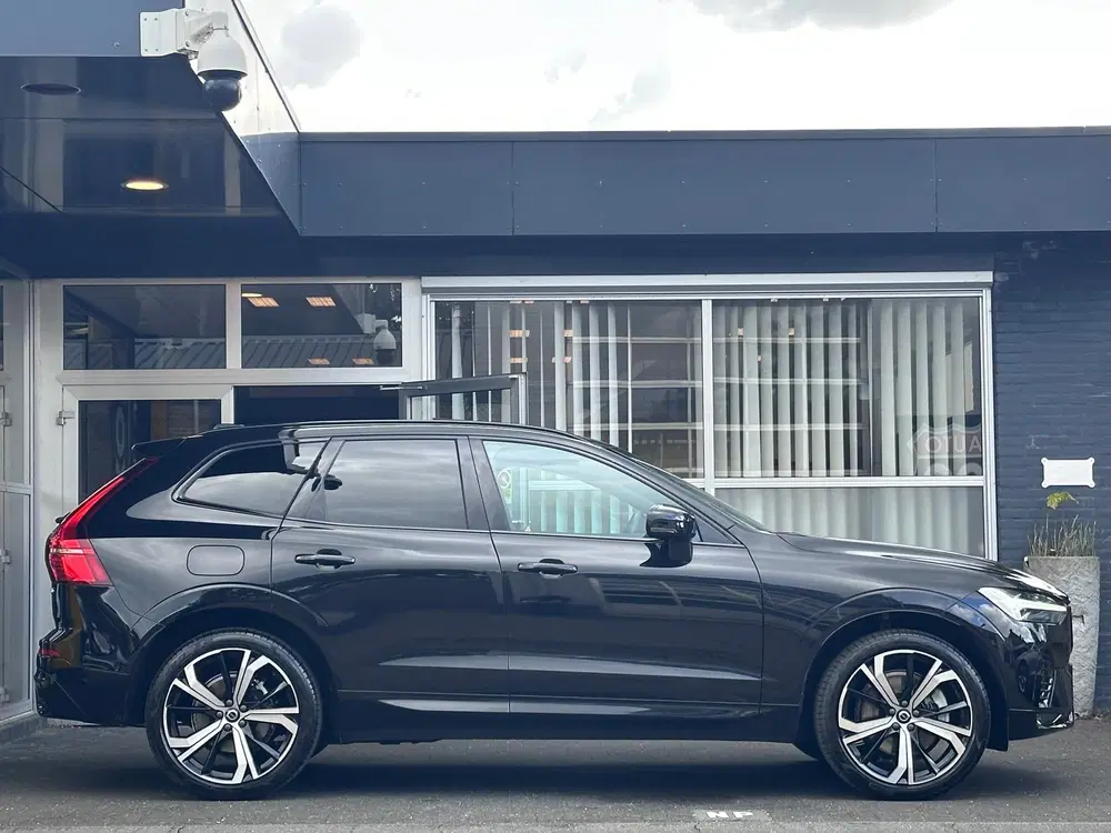 Volvo XC60 B5 Ultimate Dark ORG NL uit 2023, foto 10
