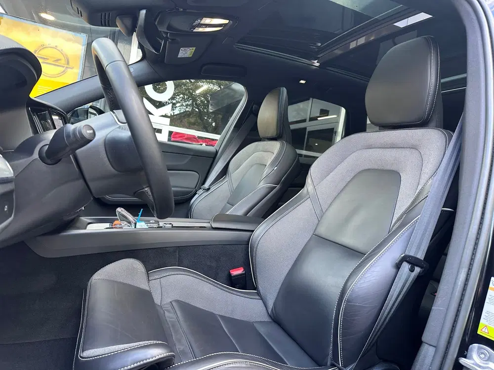 Volvo XC60 B5 Ultimate Dark ORG NL uit 2023, foto 13