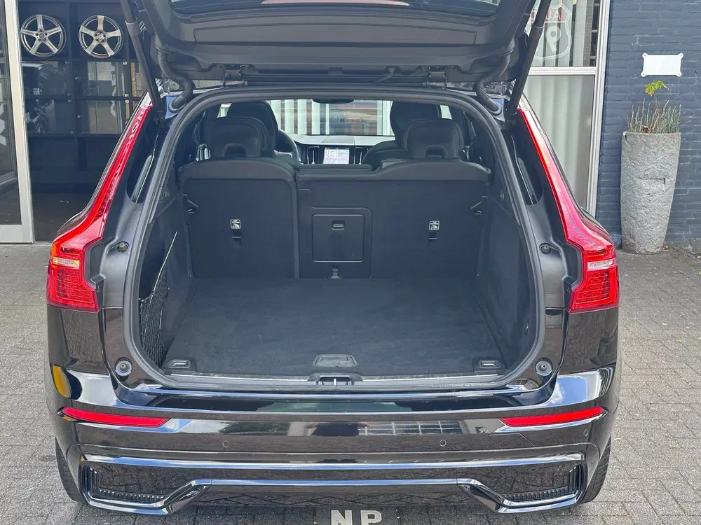 Volvo XC60 B5 Ultimate Dark ORG NL uit 2023, foto 6