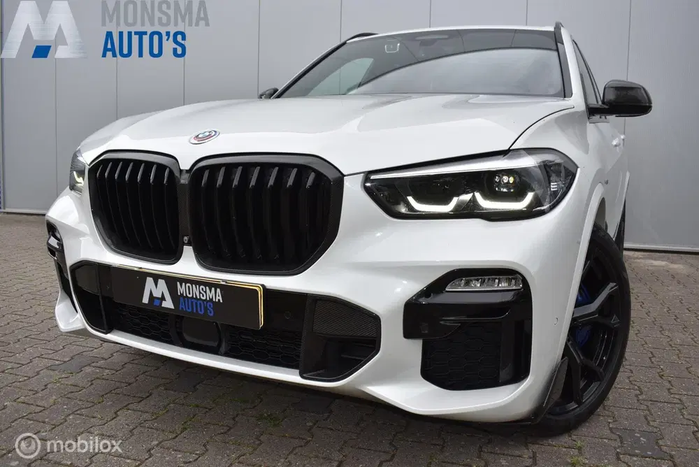 BMW X5 xDrive40i M-Performance Mineralweiß Pano N uit 2019, foto 2