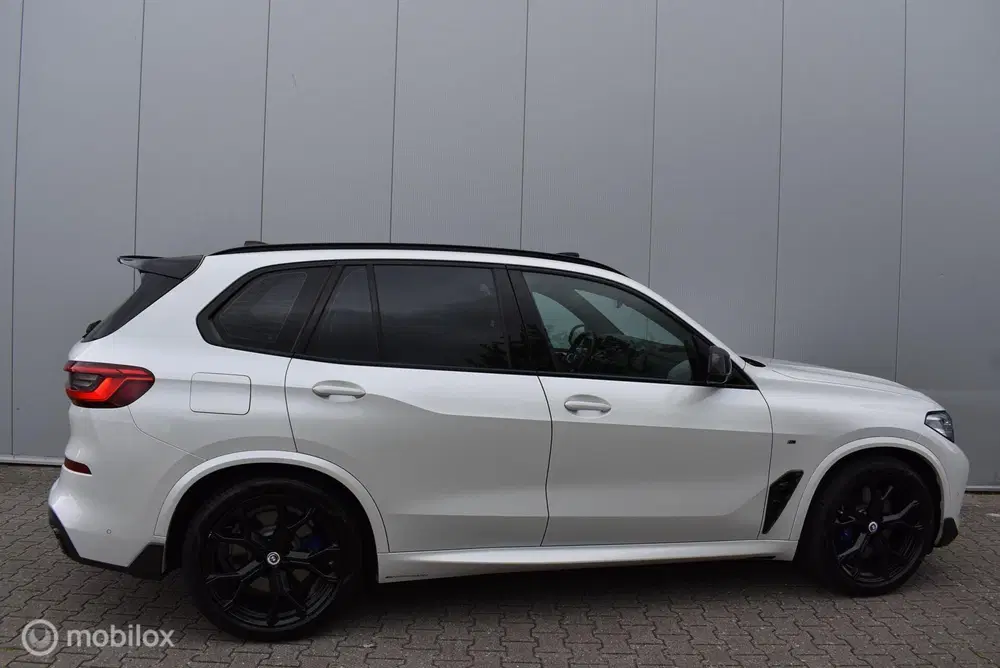 BMW X5 xDrive40i M-Performance Mineralweiß Pano N uit 2019, foto 4