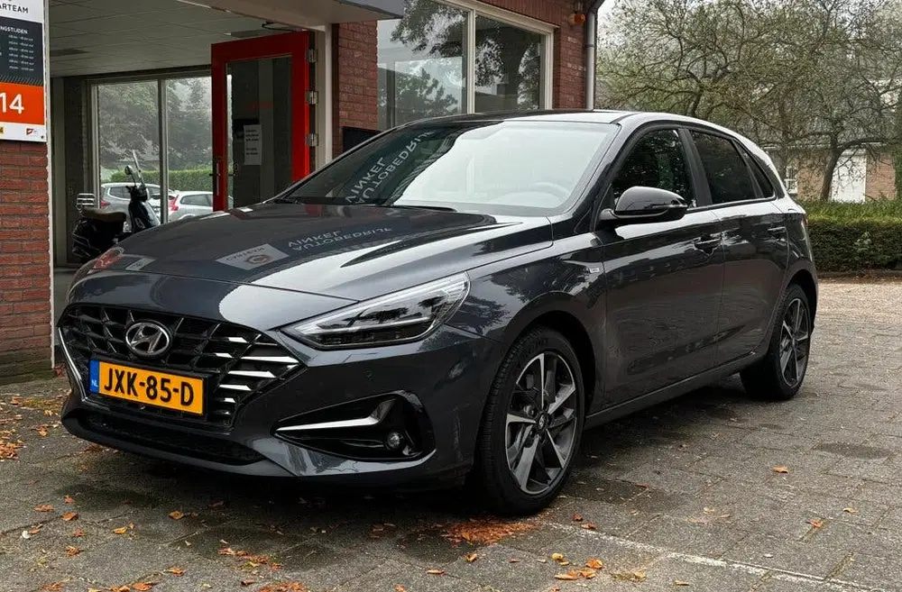 Hyundai i30 1.5 T-GDi MHEV Premium*Carplay*Navi*StoelV uit 2024, foto 10