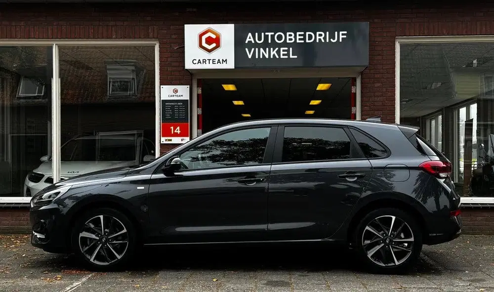 Hyundai i30 1.5 T-GDi MHEV Premium*Carplay*Navi*StoelV uit 2024, foto 6