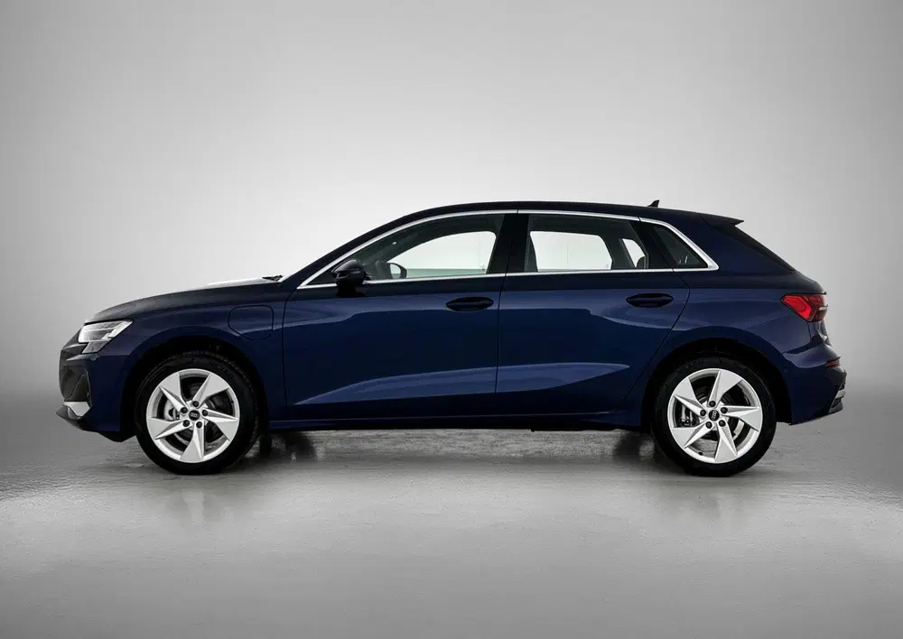 Audi A3 40 TFSI e Advanced Edition 204 PK uit 2026, foto 2
