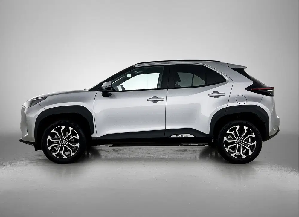 Toyota Yaris Cross 1.5 Hybrid 115 First Edition uit 2025, foto 3