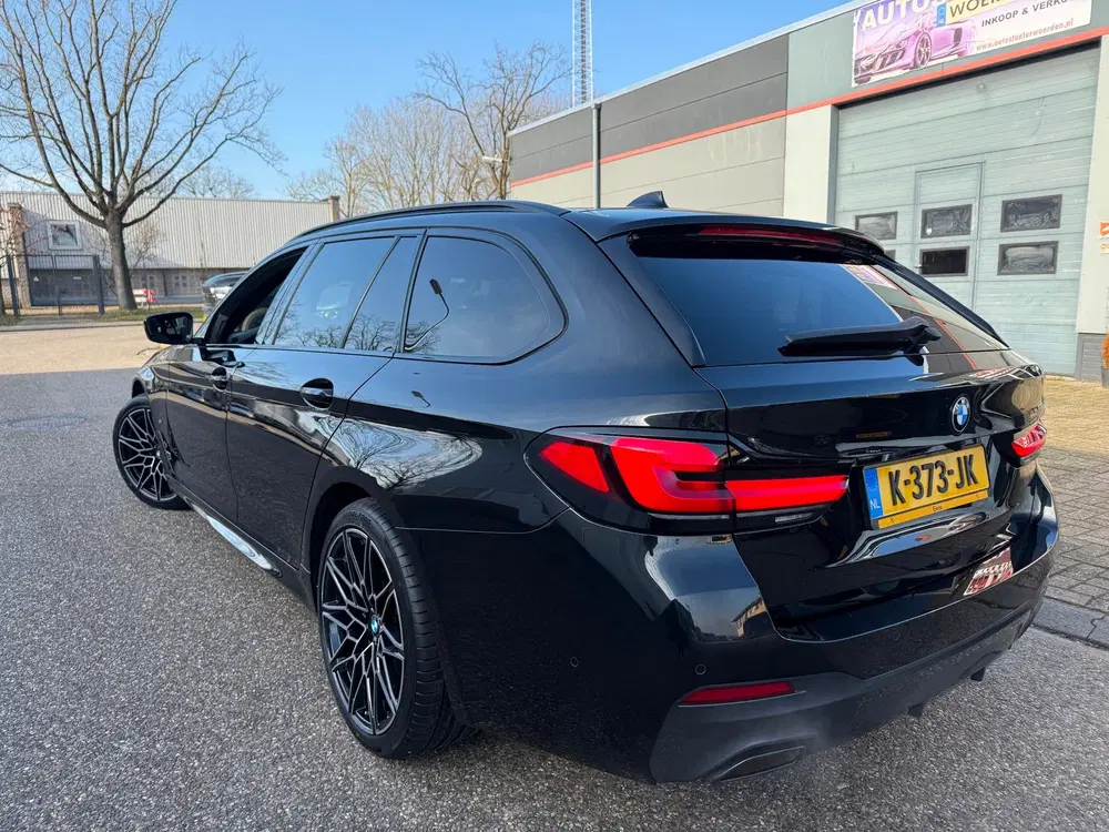 BMW 5-serie 530i HYBRID 2021 HIGH-EXE M-EDITION PANO uit 2021, foto 4