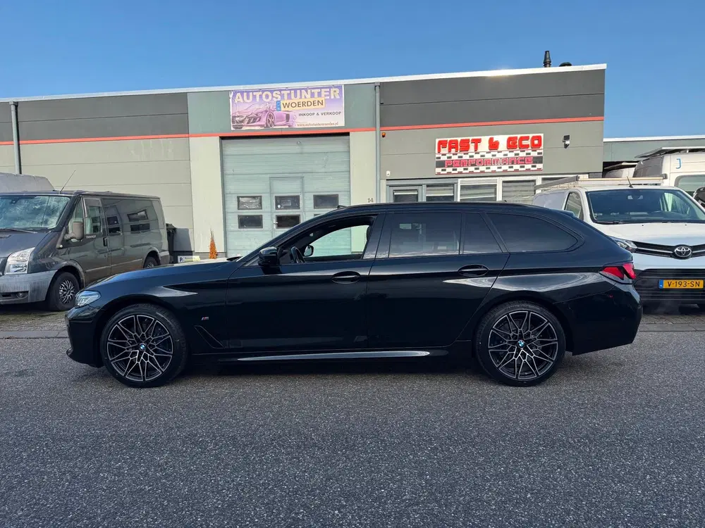 BMW 5-serie 530i HYBRID 2021 HIGH-EXE M-EDITION PANO uit 2021, foto 8