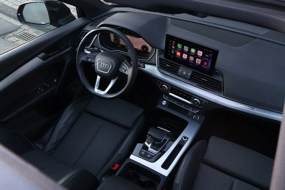Audi Q5 50 TFSI e Quattro S edition BLACK PANO MAT uit 2022, foto 3