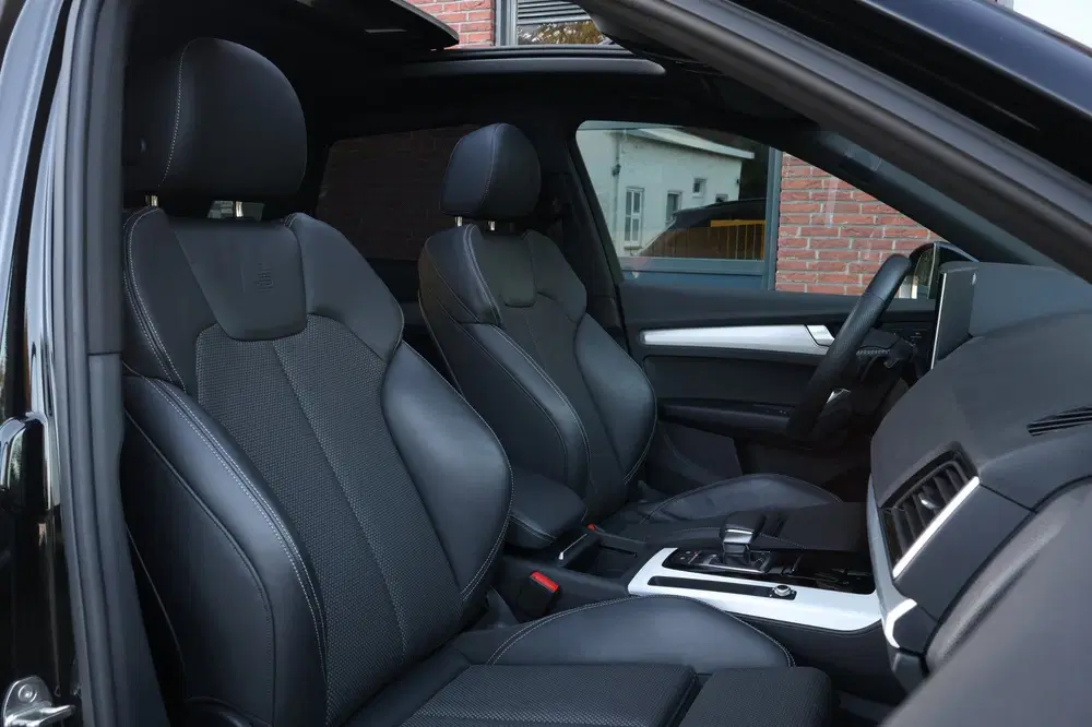 Audi Q5 50 TFSI e Quattro S edition BLACK PANO MAT uit 2022, foto 5