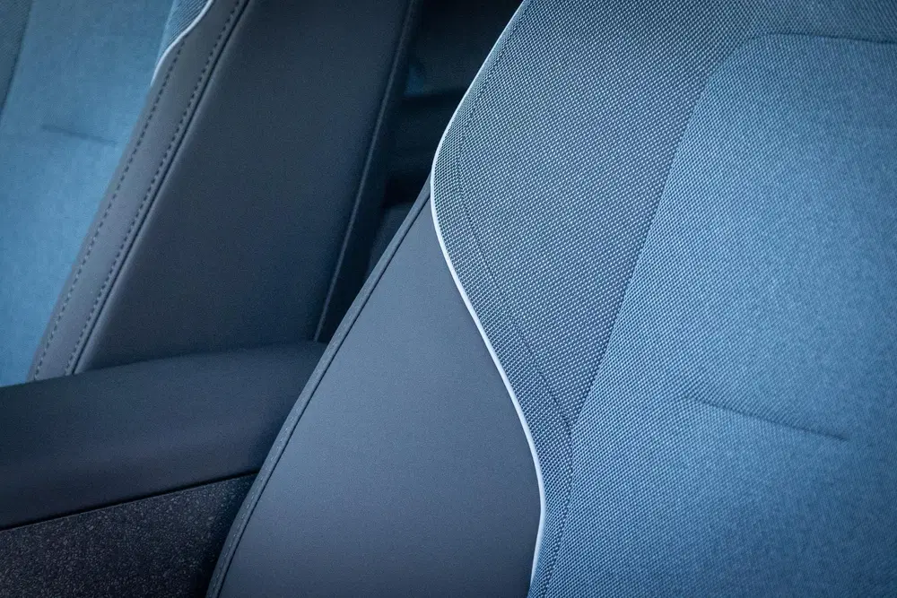 Volvo EX30 P5 Long Range Ultra Black Edition 69 kWh E uit 2026, foto 8