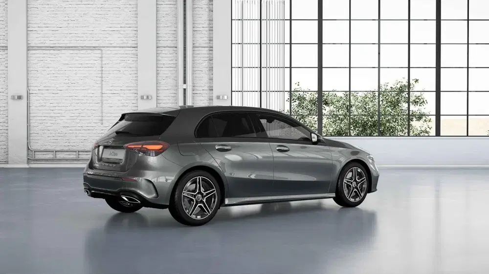 Mercedes-Benz A-Klasse 250e Business Solution AMG uit 2025, foto 2