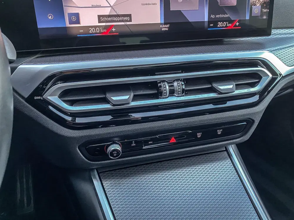 BMW 3-serie 3 Serie Touring 330e 292PK xDrive High Exe uit 2023, foto 10