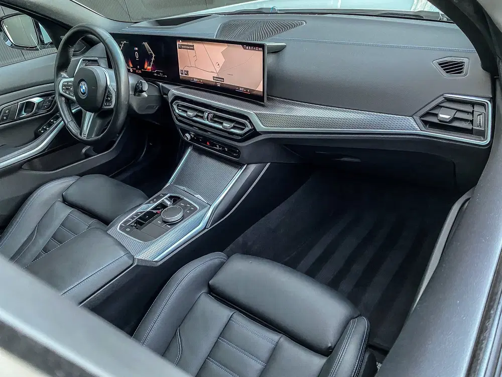 BMW 3-serie 3 Serie Touring 330e 292PK xDrive High Exe uit 2023, foto 7