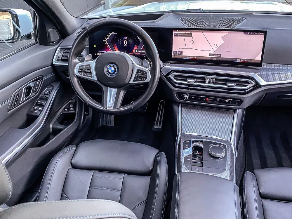 BMW 3-serie 3 Serie Touring 330e 292PK xDrive High Exe uit 2023, foto 8
