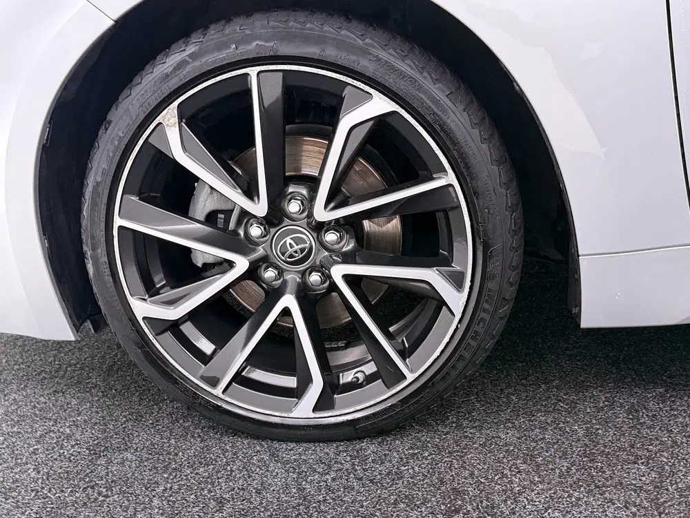 Toyota Corolla 2.0 Hybrid First Edition uit 2019, foto 7