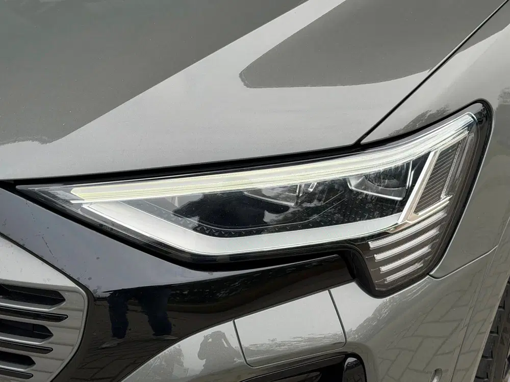 Audi Q8 e-tron 55 quattro S Edition Competition 115 kWh uit 2023, foto 6