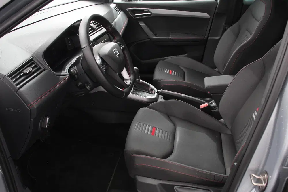 SEAT Arona 1.0 TSI 110 pk DSG FR Tech Parkeersensoren uit 2021, foto 8