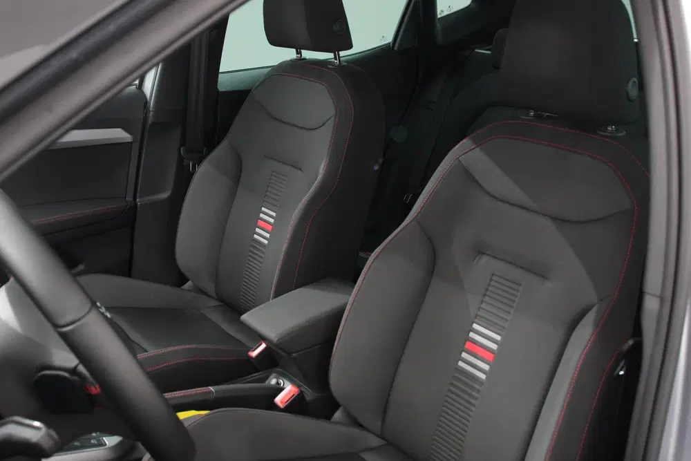 SEAT Arona 1.0 TSI 110 pk DSG FR Tech Parkeersensoren uit 2021, foto 9