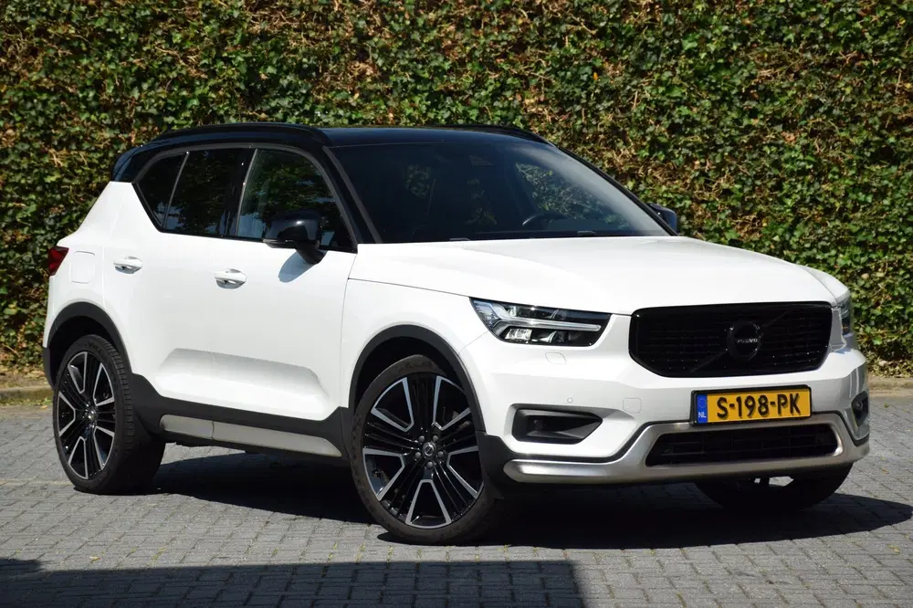 Volvo XC40 T5 AWD R-Design uit 2019, foto 3