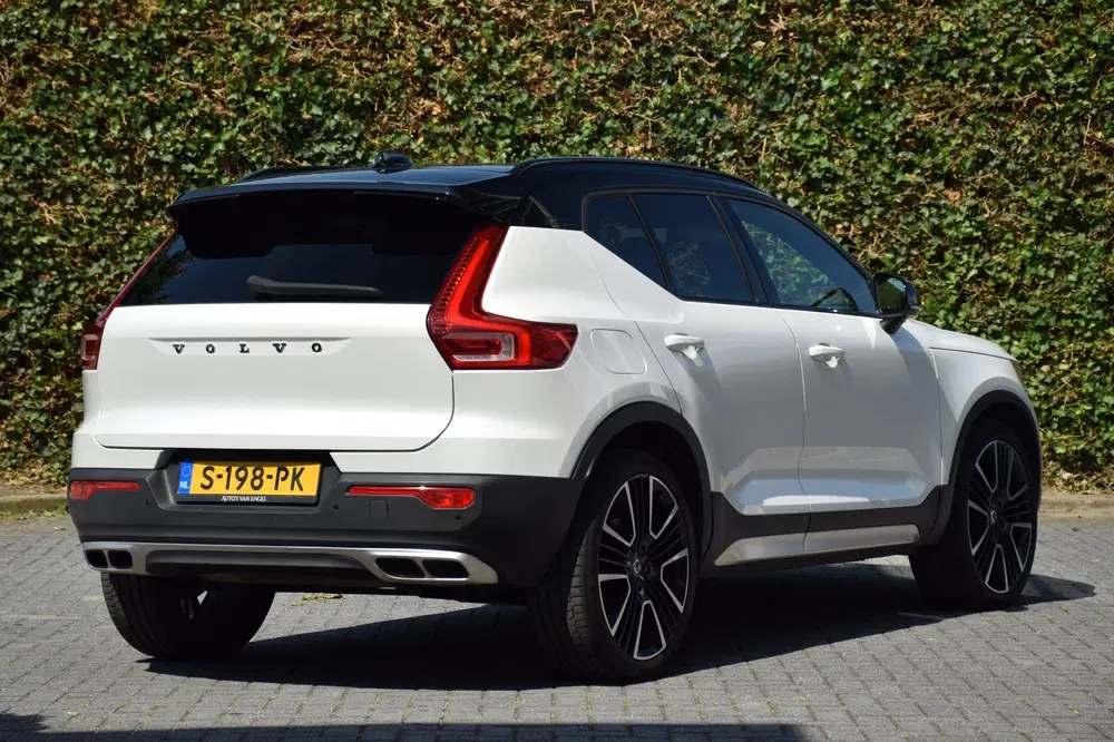 Volvo XC40 T5 AWD R-Design uit 2019, foto 5