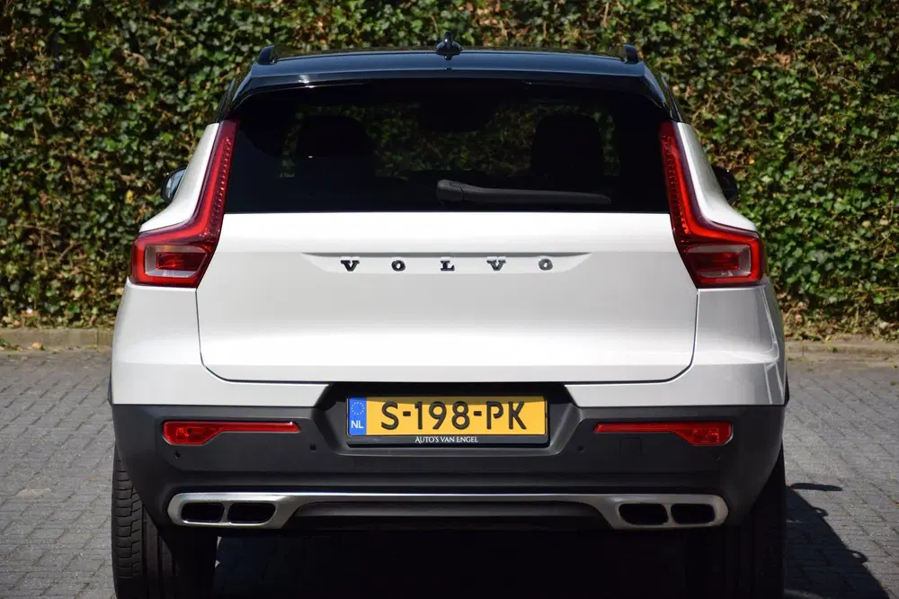 Volvo XC40 T5 AWD R-Design uit 2019, foto 6