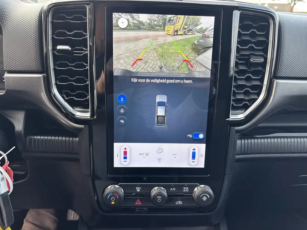Ford Ranger 2.0 Double Cab EcoBlue XLT uit 2024, foto 12