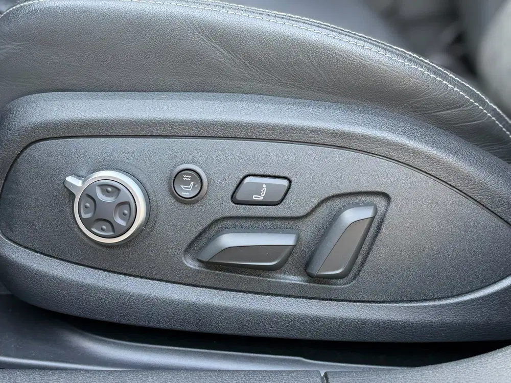 Audi A4 40 TFSI S-LINE COMPETITION l RS-ZETELS l V uit 2023, foto 13
