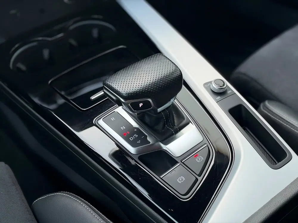Audi A4 40 TFSI S-LINE COMPETITION l RS-ZETELS l V uit 2023, foto 9