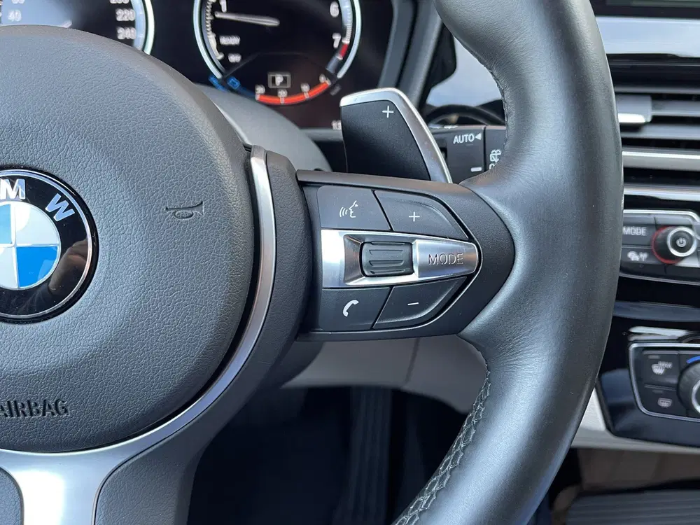 BMW X1 sDrive20i Orange Edition III uit 2019, foto 13