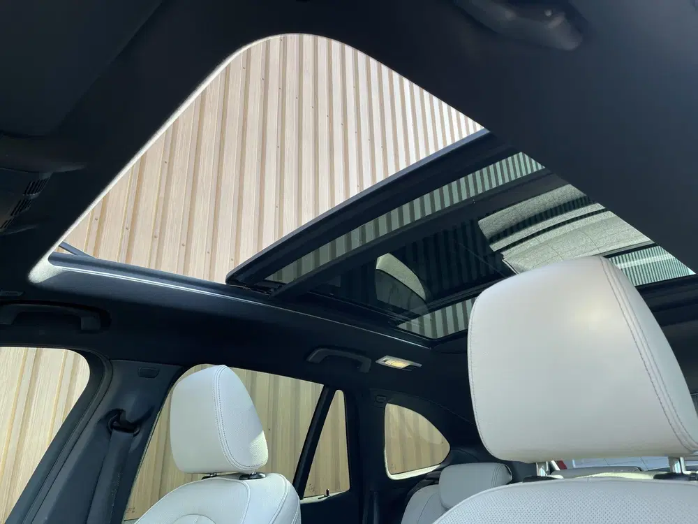 BMW X1 sDrive20i Orange Edition III uit 2019, foto 8