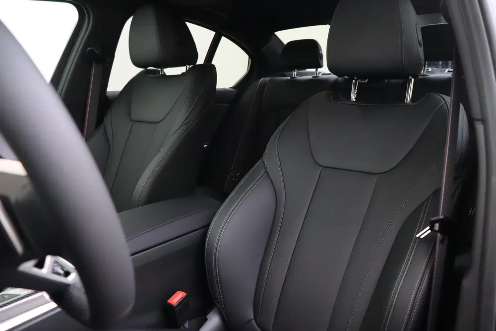 BMW 3-serie 330e M Sport Automaat uit 2026, foto 8