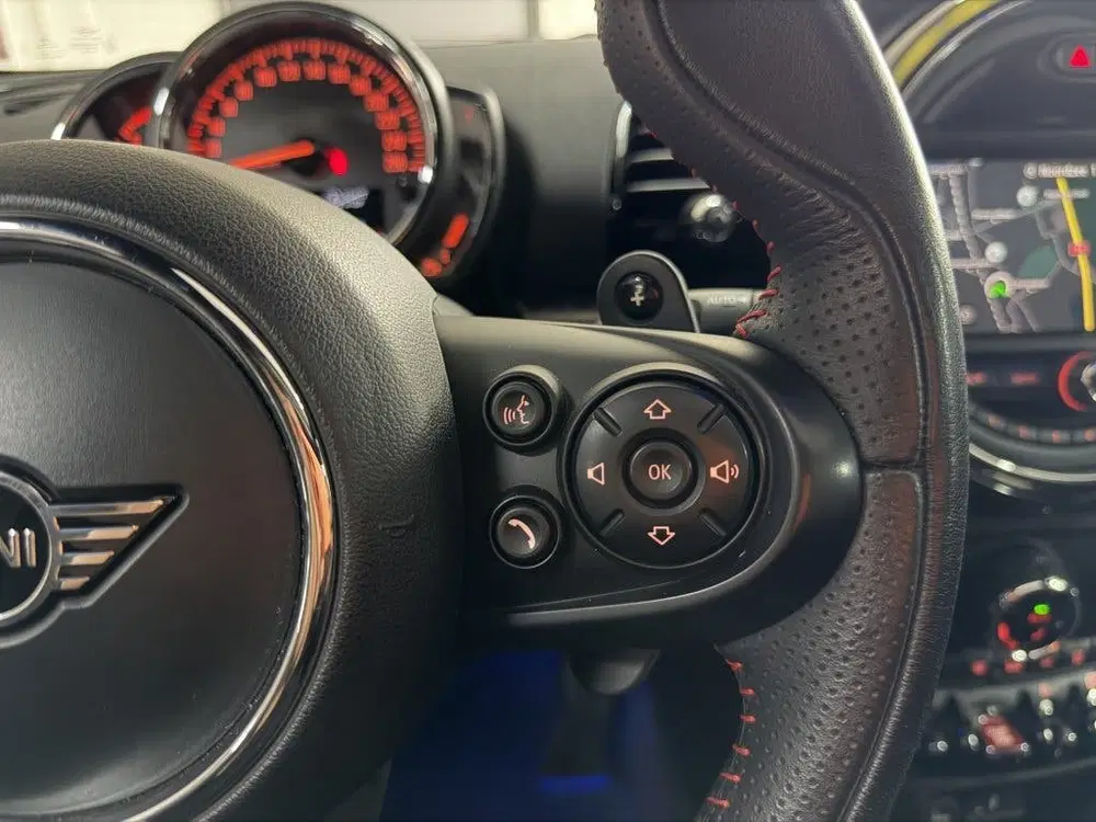 Mini Clubman Cooper S uit 2019, foto 11