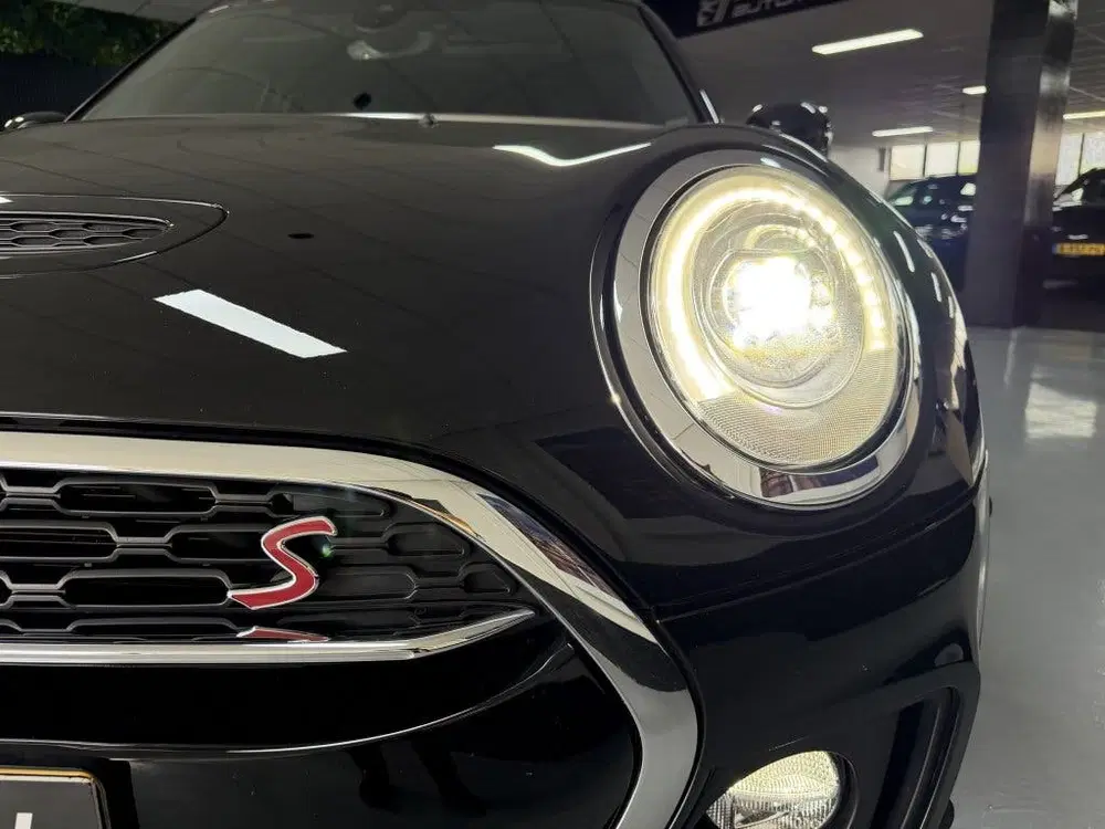 Mini Clubman Cooper S uit 2019, foto 13