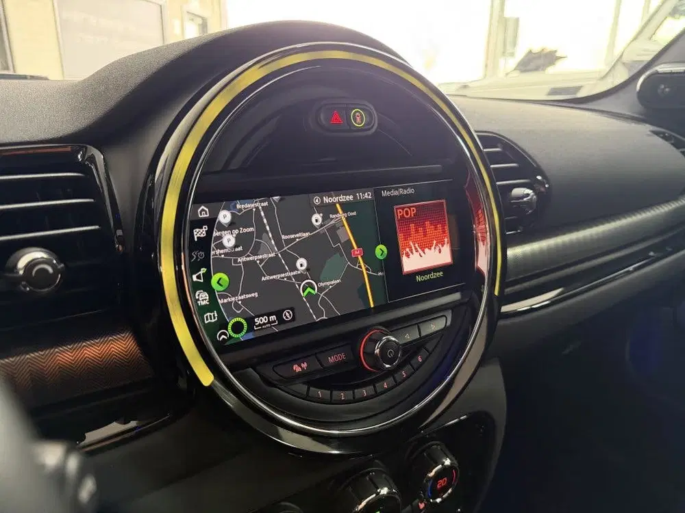 Mini Clubman Cooper S uit 2019, foto 15