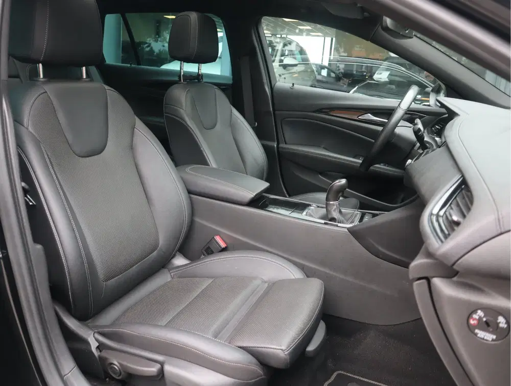 Opel Insignia 1.5 Turbo Innovation Leder uit 2019, foto 5