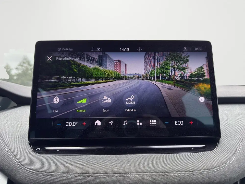 Skoda Enyaq 80 uit 2023, foto 13