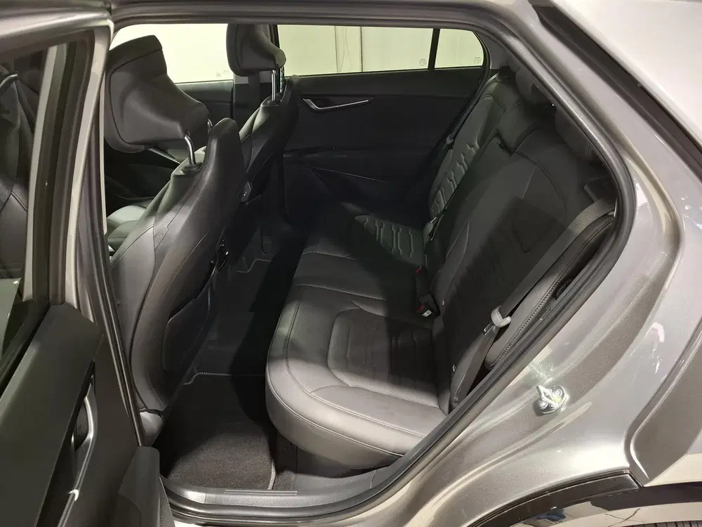 Kia Niro 1.6 GDi Hybrid DynamicPlusLine Stoel en St uit 2025, foto 13