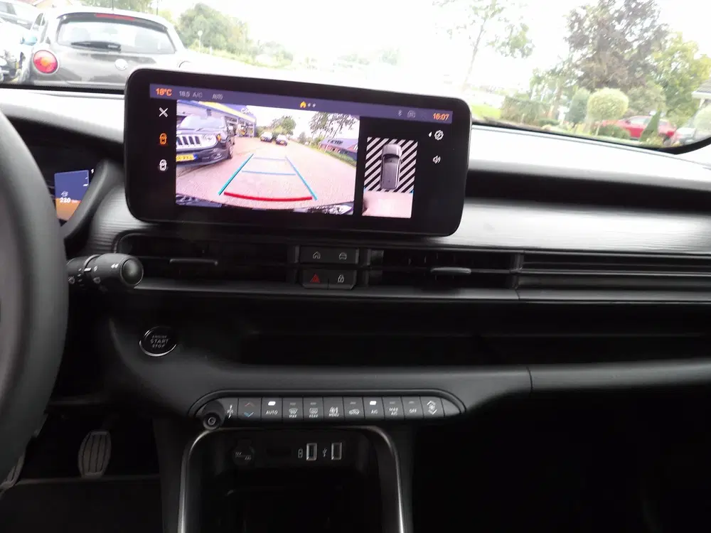 Jeep Avenger 1.2 Altitude uit 2025, foto 14