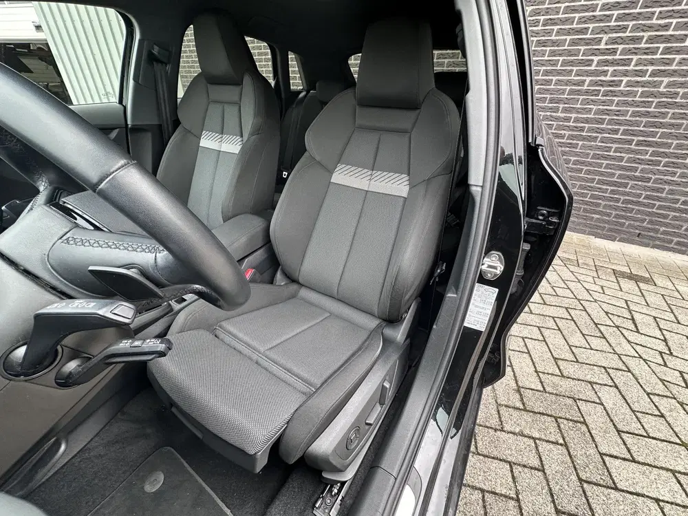 Audi A3 40 TFSI quattro Advance Sport uit 2022, foto 11