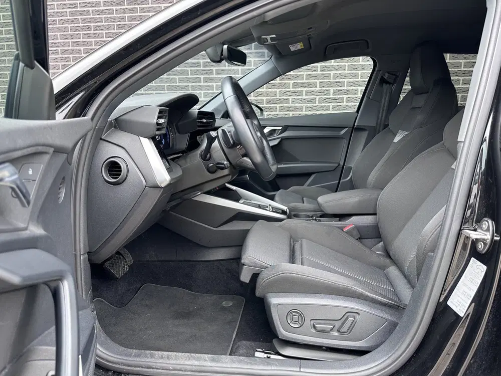 Audi A3 40 TFSI quattro Advance Sport uit 2022, foto 12