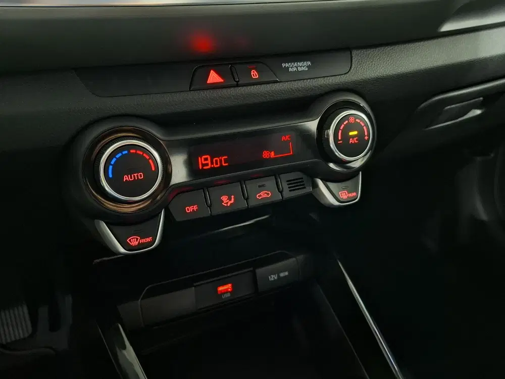 Kia Stonic 1.0 T-GDi MHEV DynamicLine Apple Carplay uit 2025, foto 14
