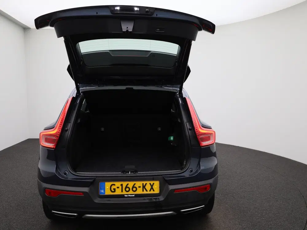 Volvo XC40 2.0 T4 Inscription uit 2019, foto 12